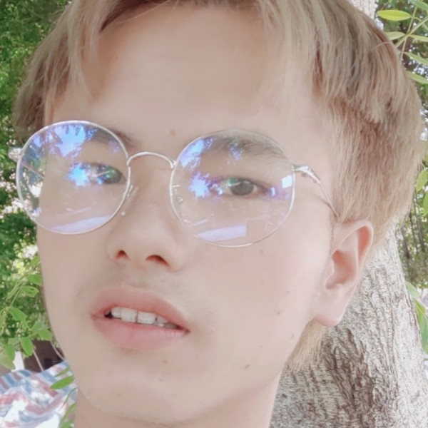 电脑向俊秀的照片