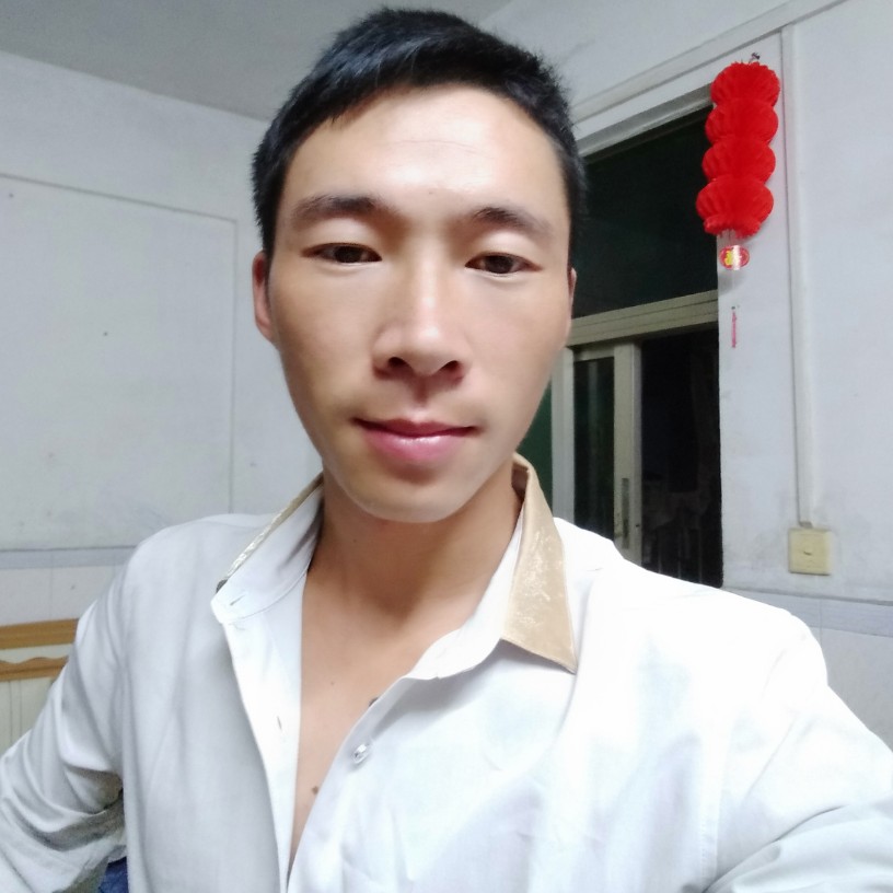 余溫伶俐的照片