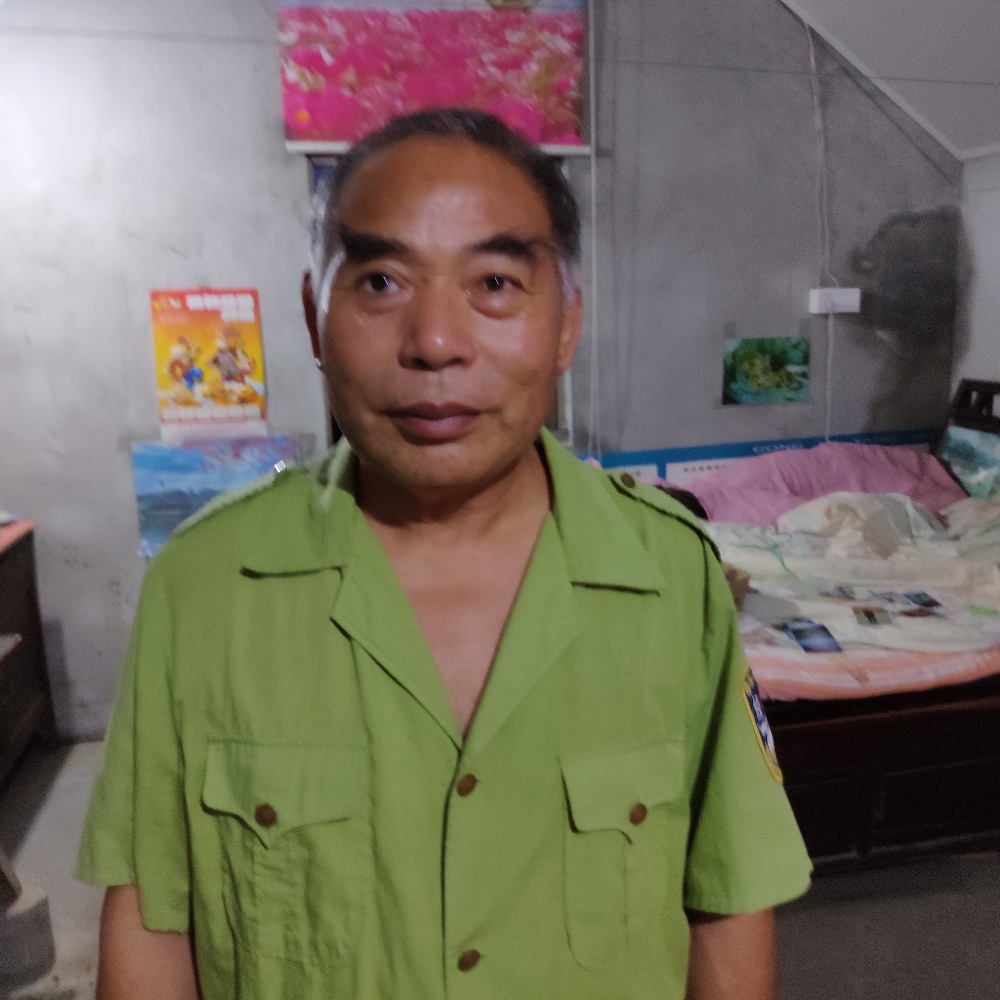 沈永明的照片