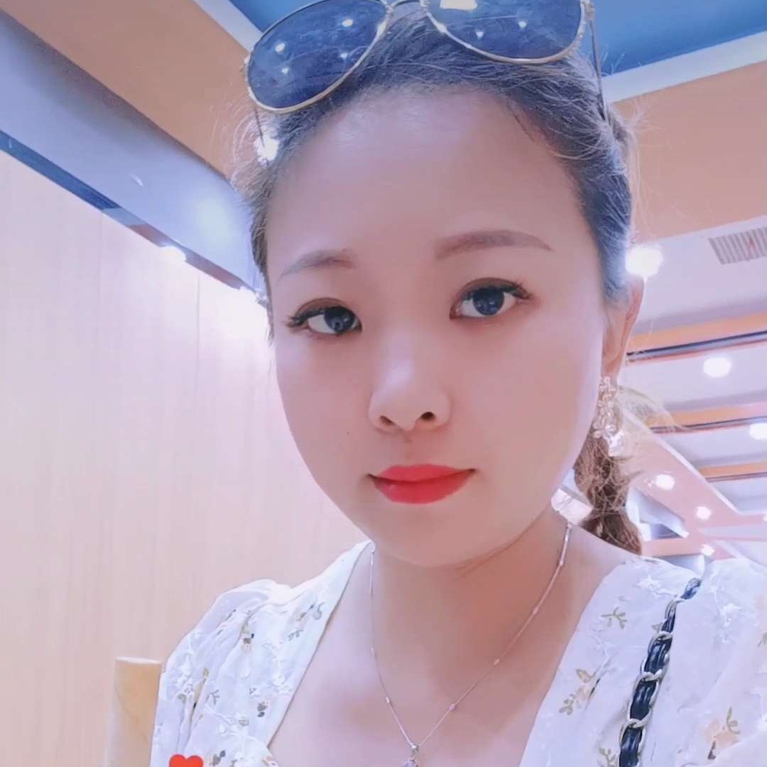 树叶愿高高的照片