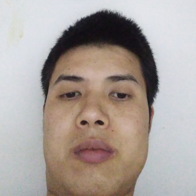 真诚的小哥的照片