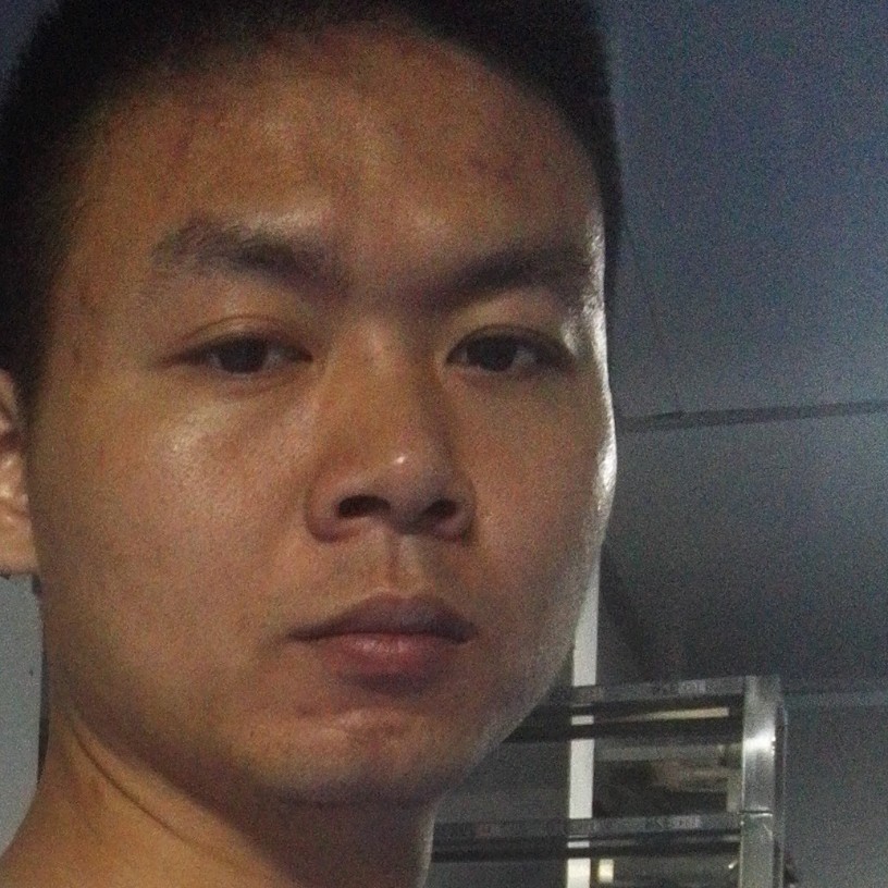 小熊猫笑幸福的照片