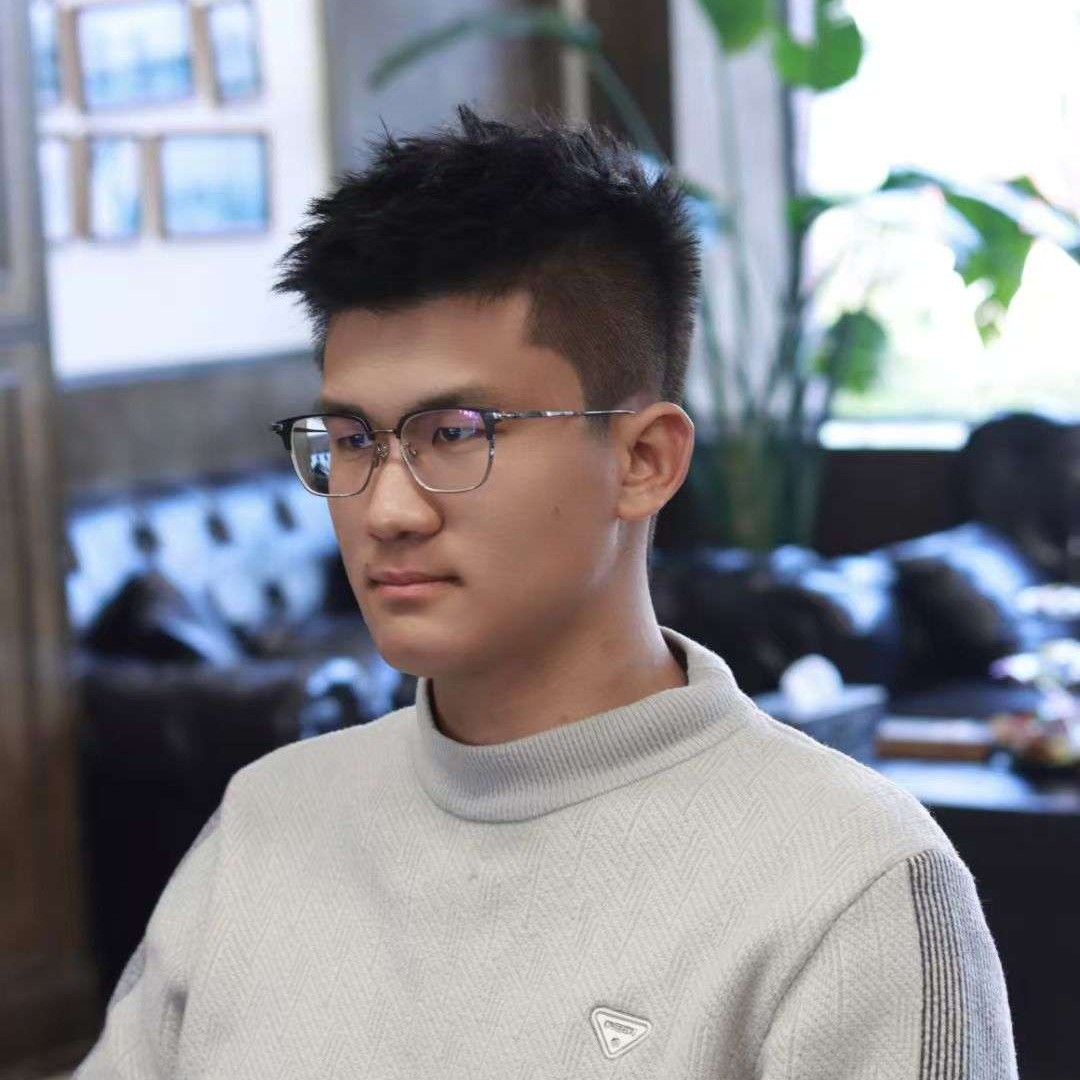 健壮de塞西的照片