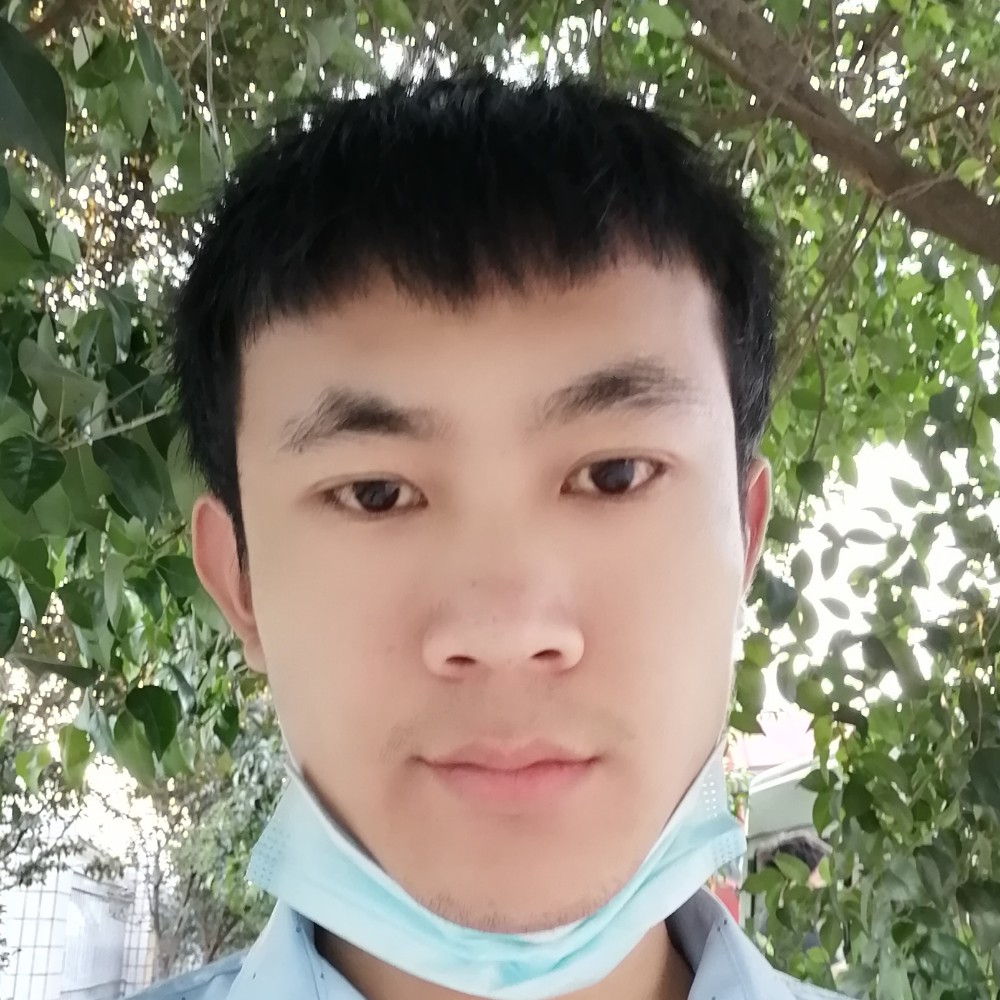 草莓苦恋眯眯眼的照片