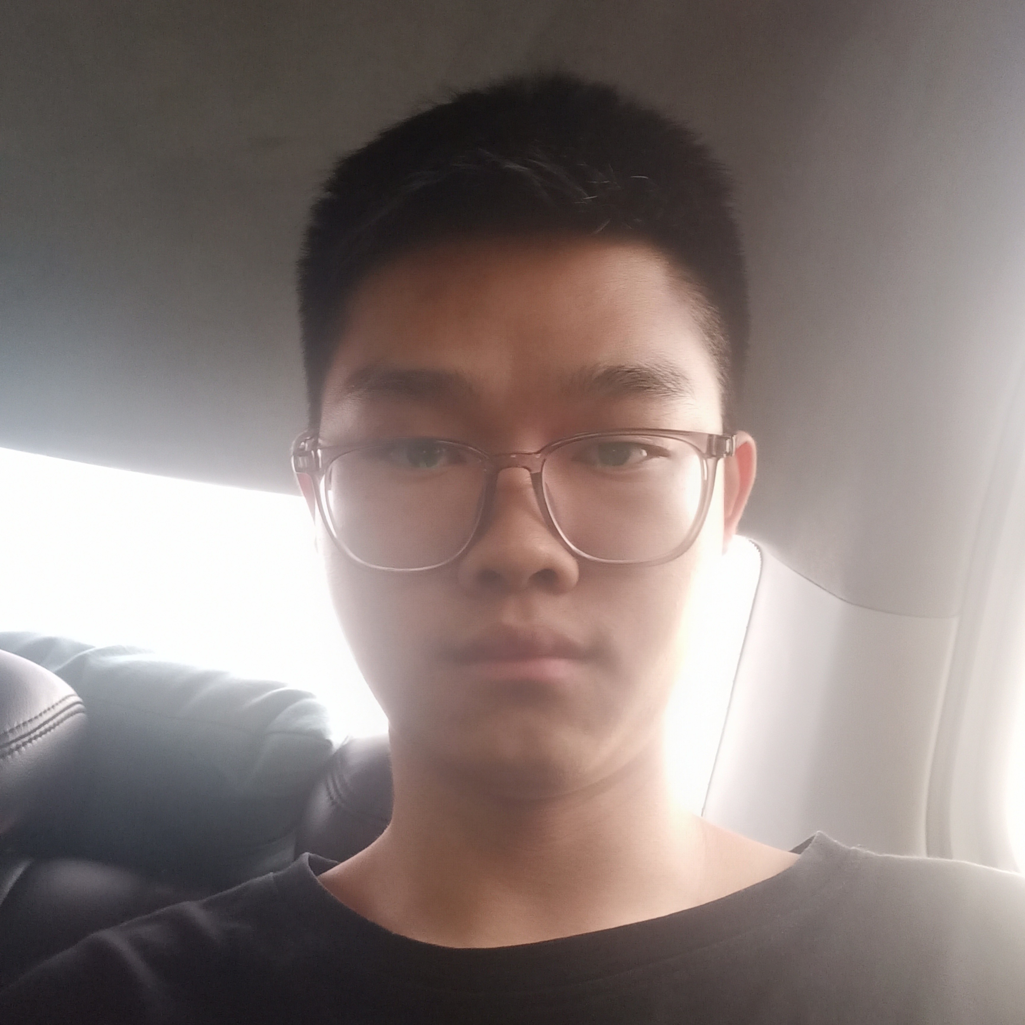 眼神挽手敏感的照片