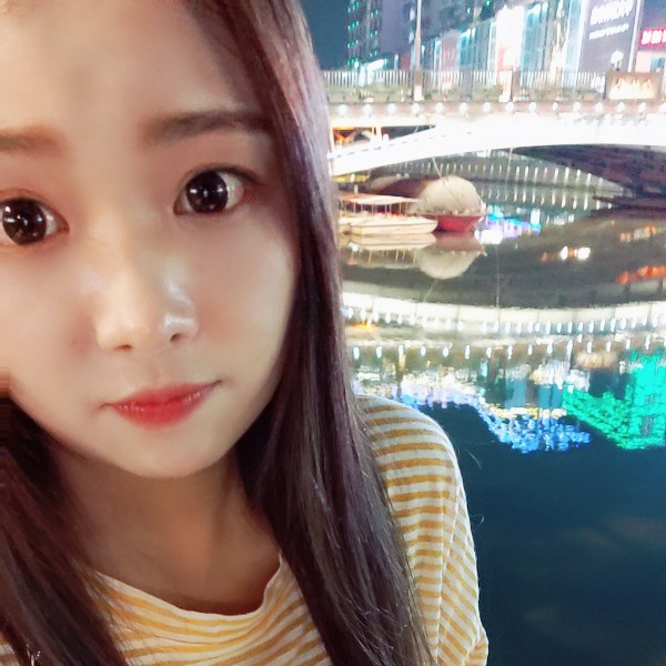 玖千柒的照片