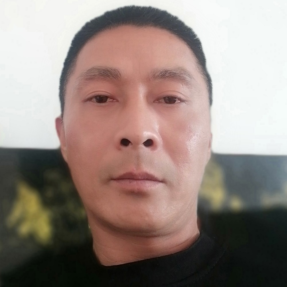 羞涩那草莓的照片