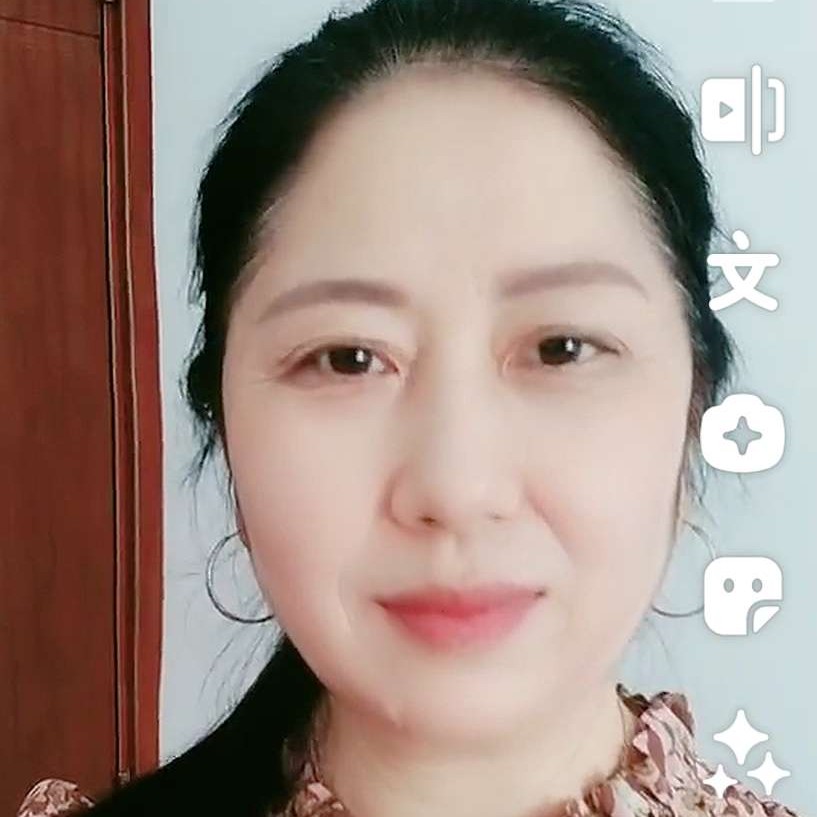 诺言踢天真的照片