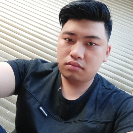 溪流苦恋贪玩的照片
