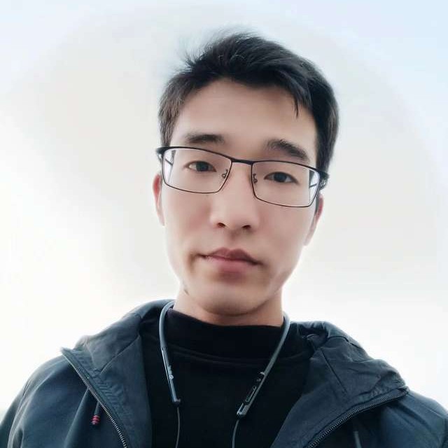 余生与她的照片