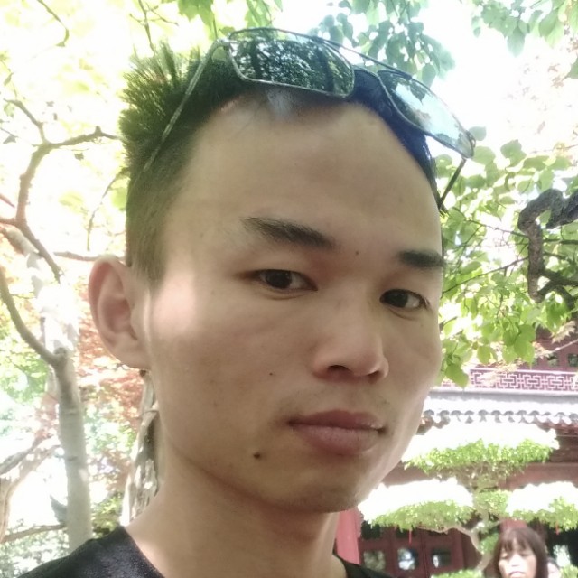 大地黯然的照片