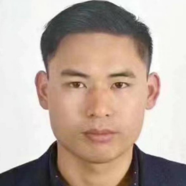 缘自信的照片