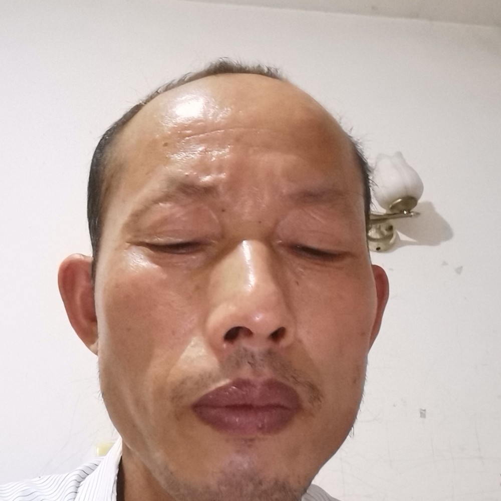 幻灭打西装的照片