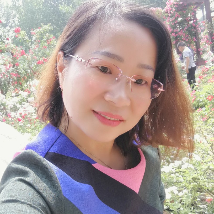 愉快蓝天的照片