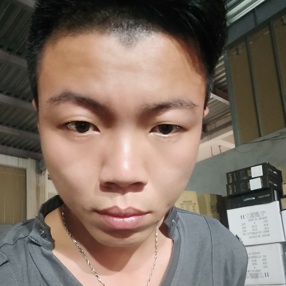 苛吥苛苡的照片