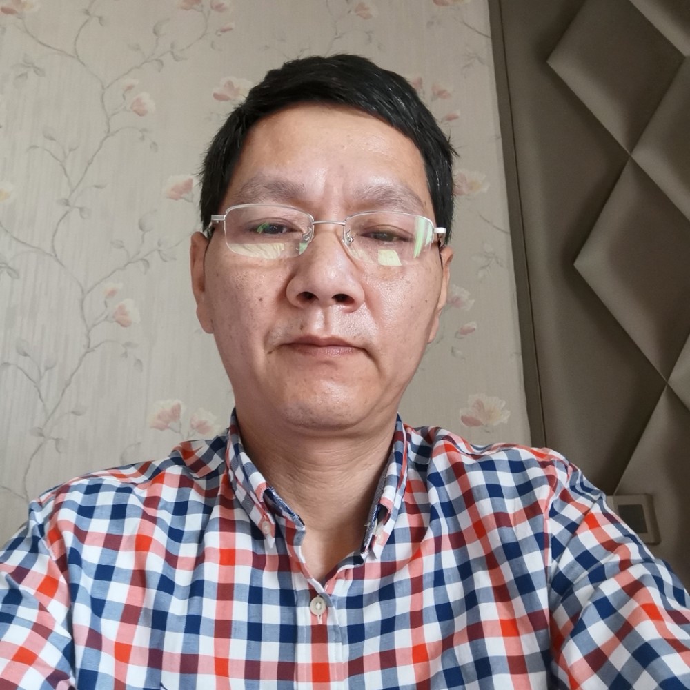尊敬给金毛的照片
