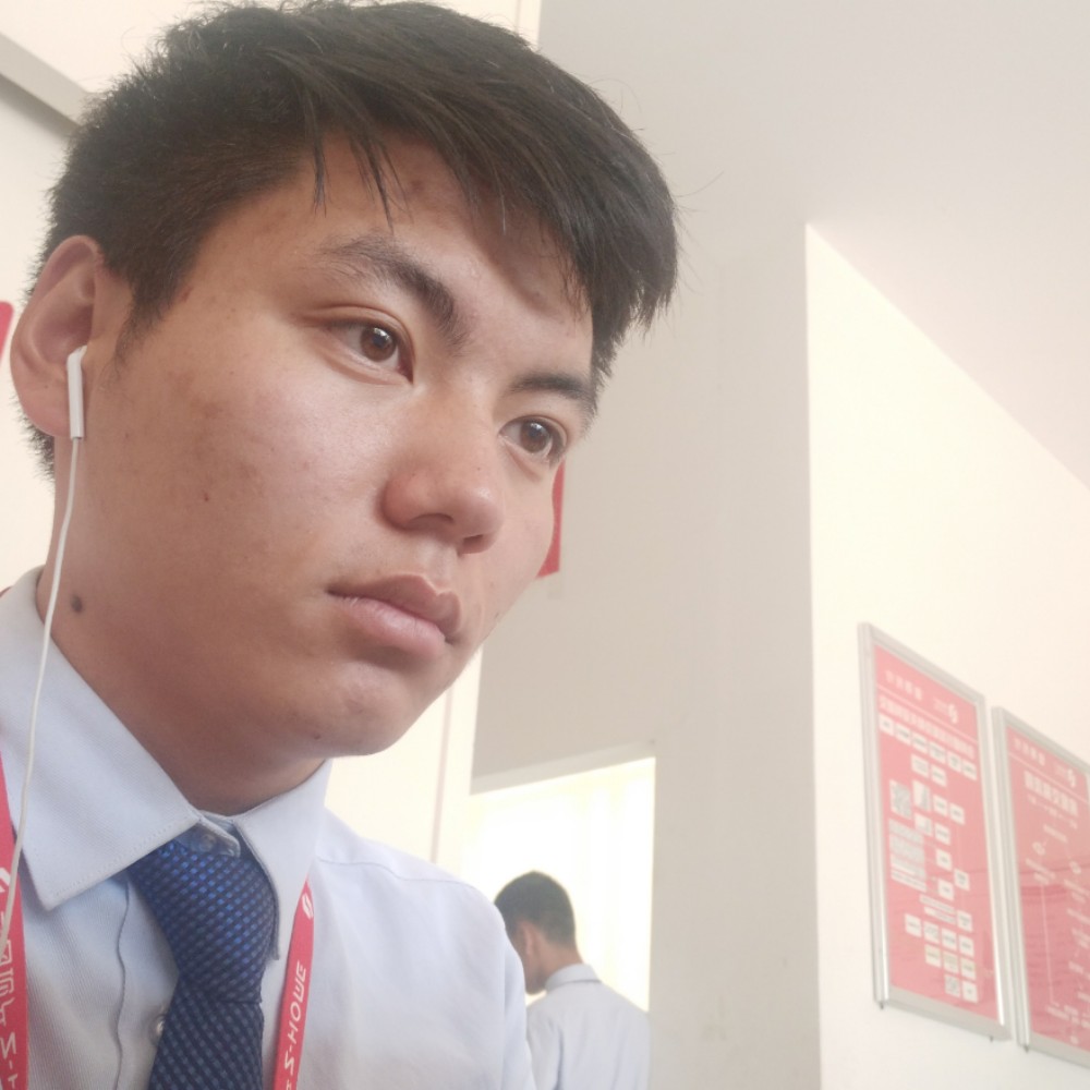 会制造浪漫的狼的照片