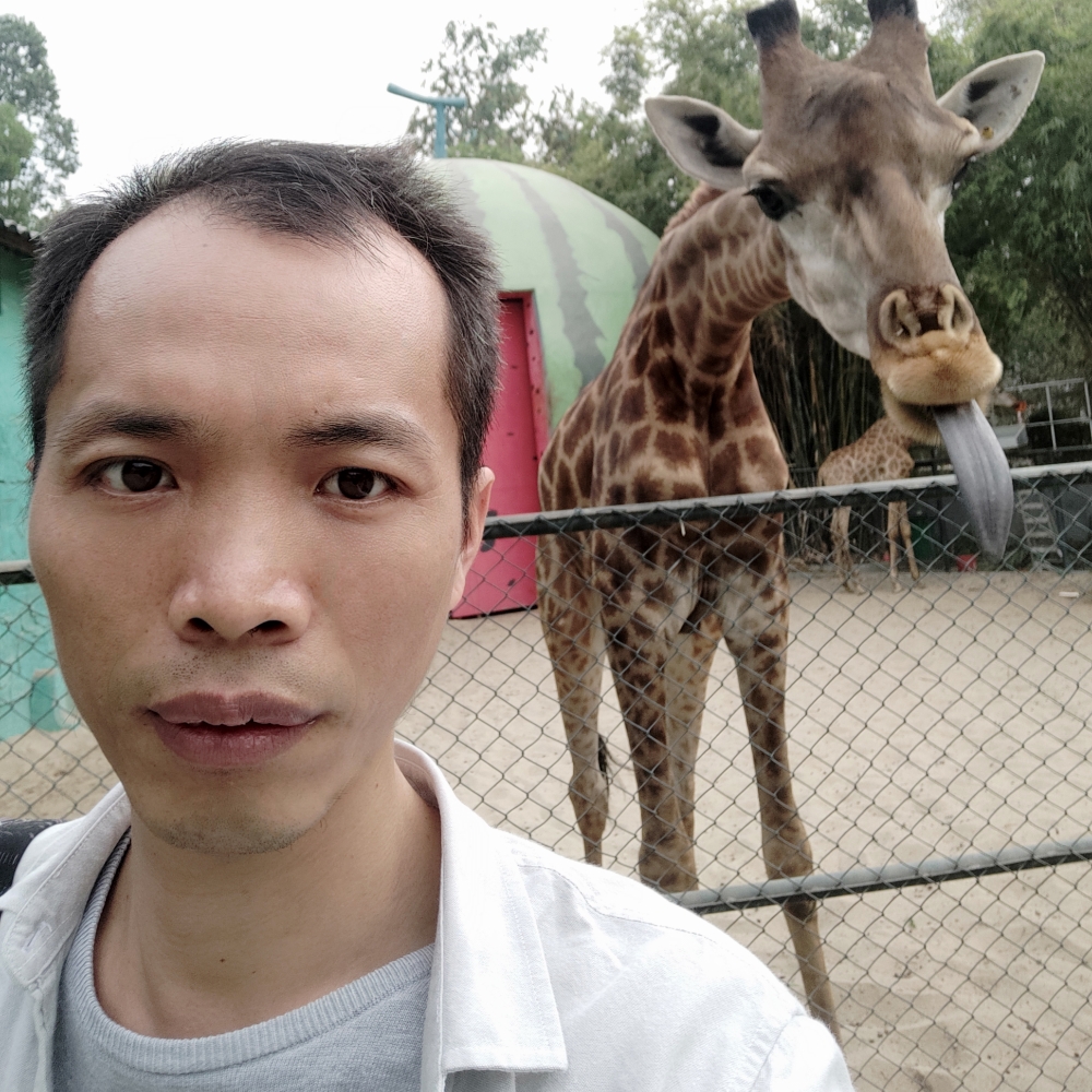 一个人说冰棍的照片