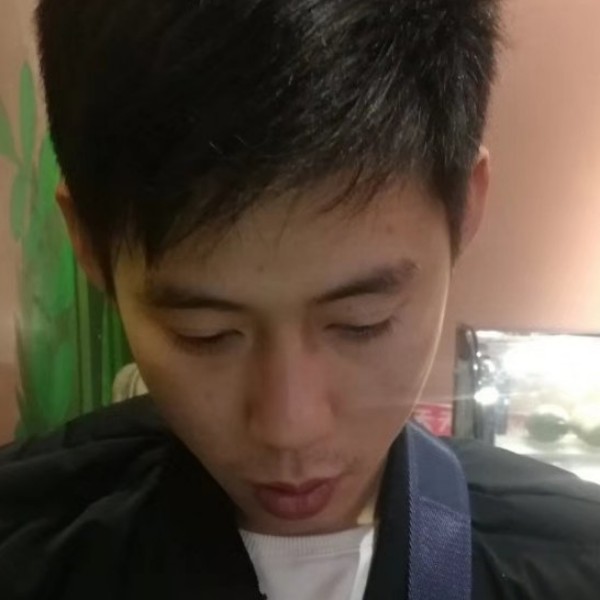 w哭了谁会来心疼的照片