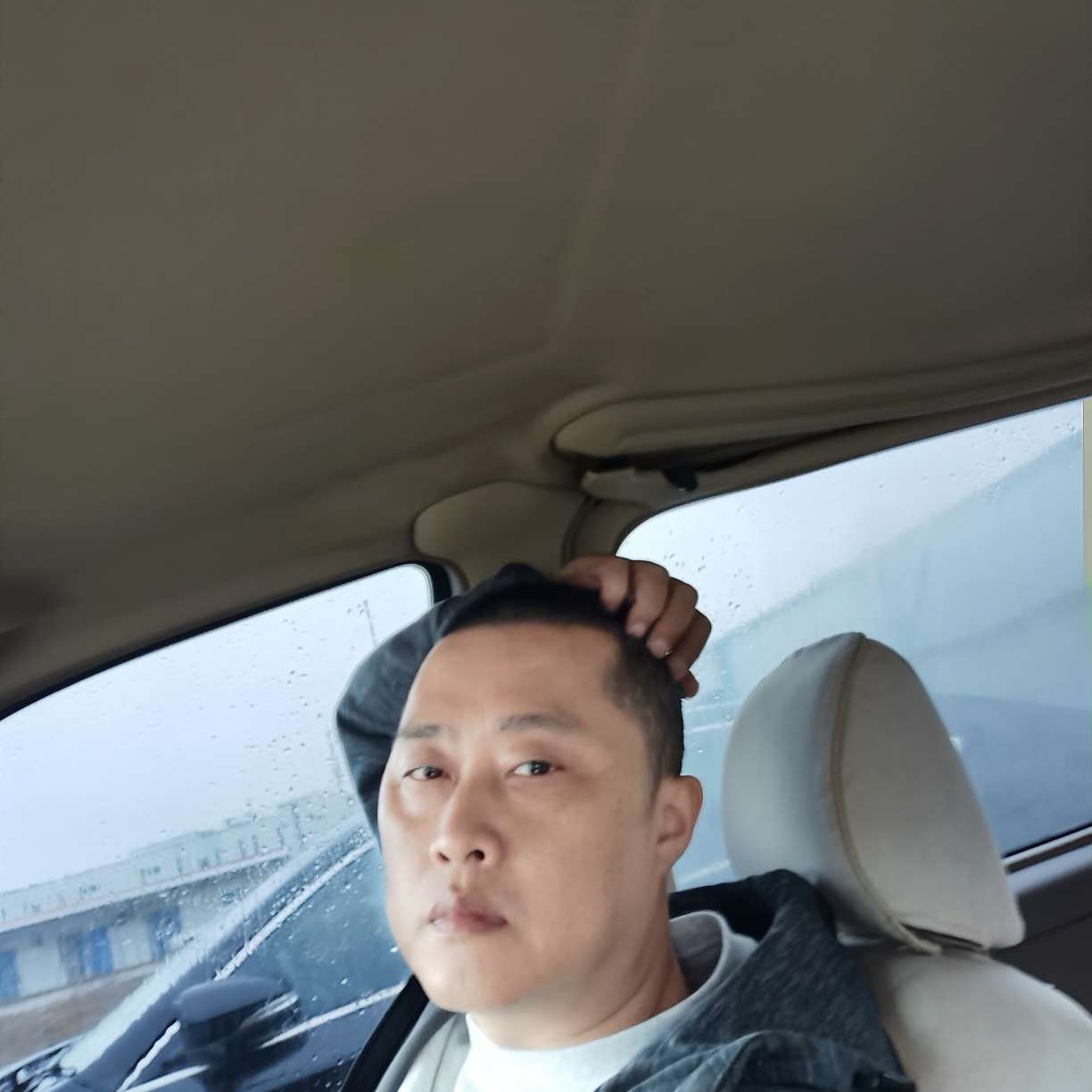 淡定保卫萝莉的照片