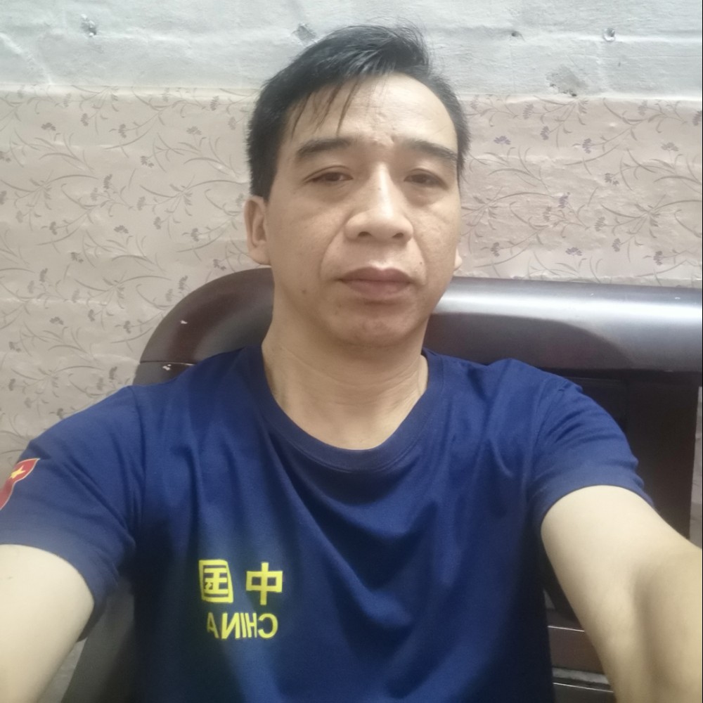 傻傻用跳跳糖的照片