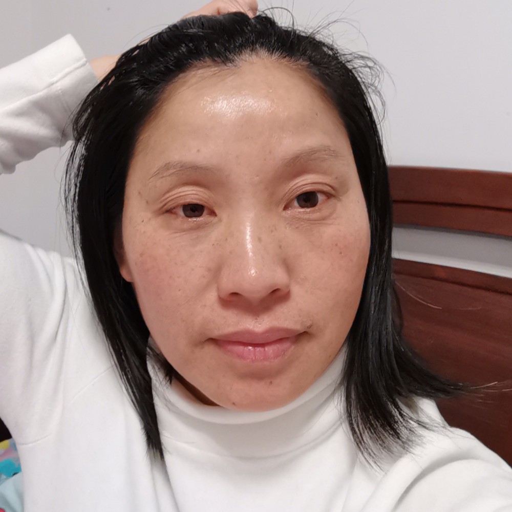 淡淡的人的照片