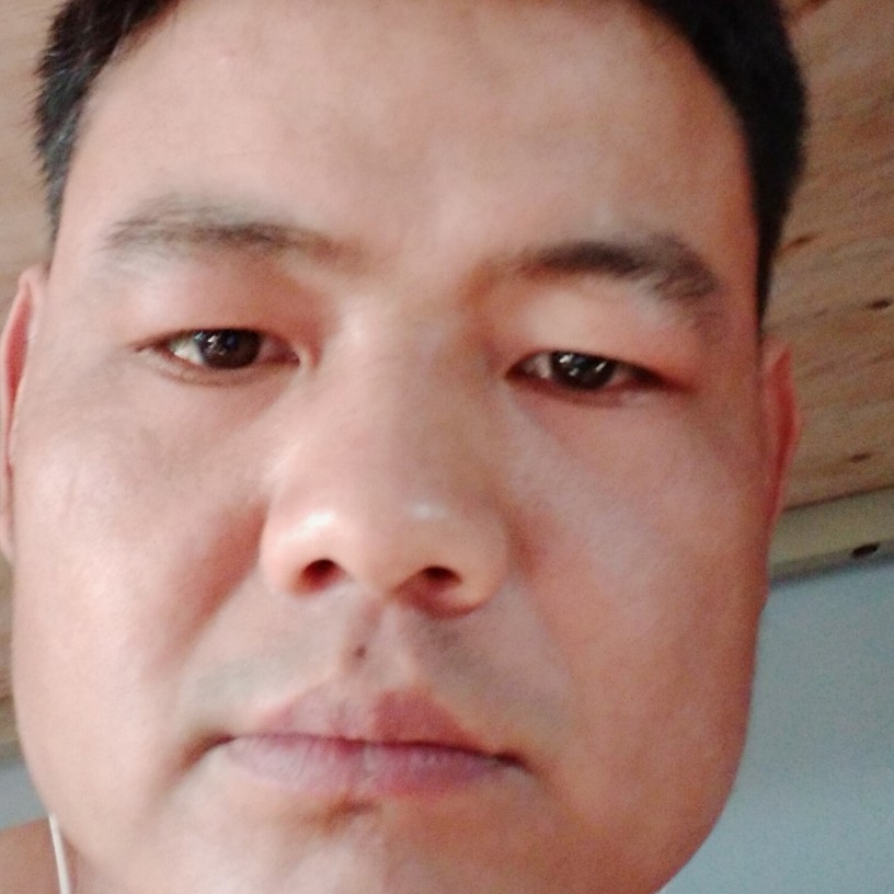 高跟鞋漫步自然的照片