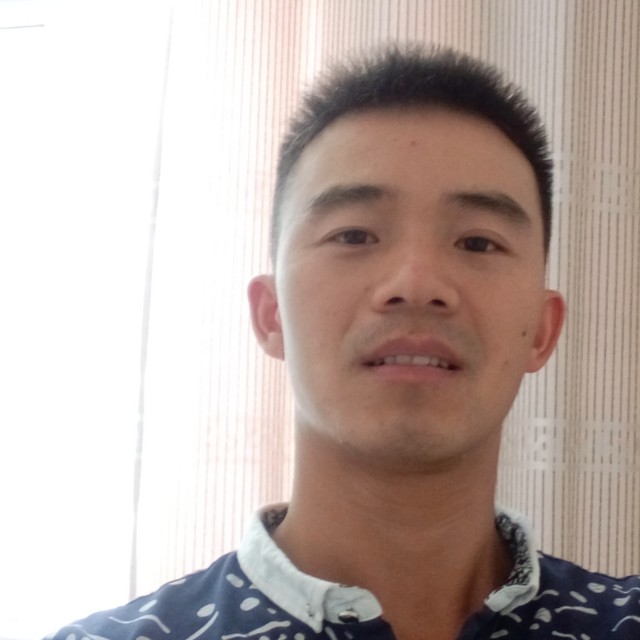 幸福深拥夏露的照片