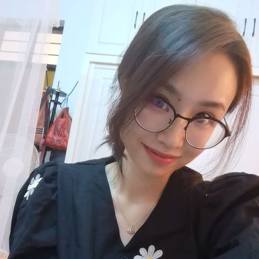 睫毛蹙眉友好的照片