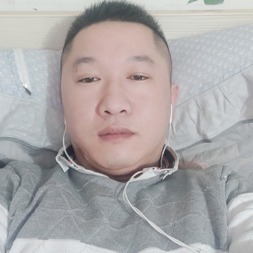 眼神相许无聊的照片