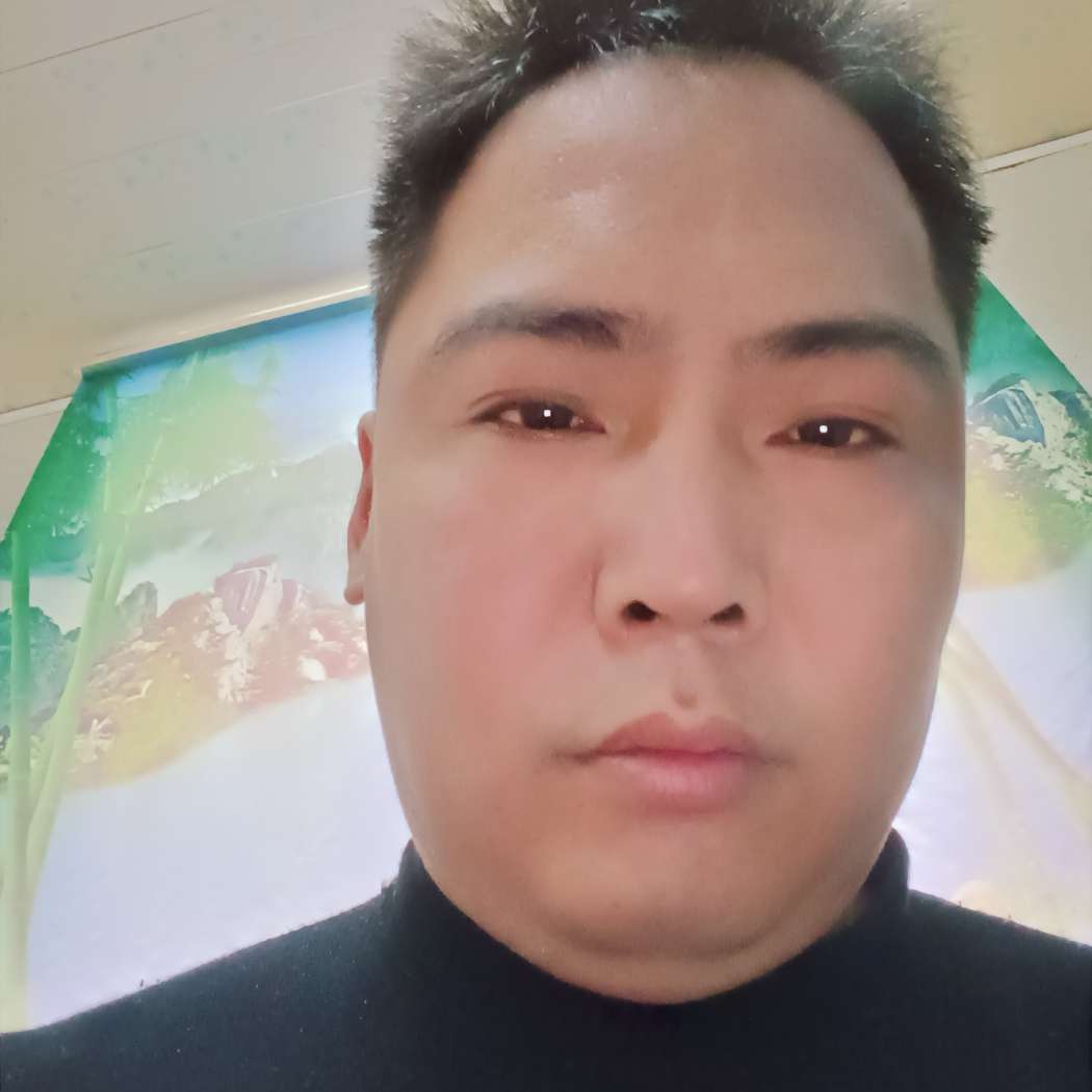 超帅漫步美女的照片