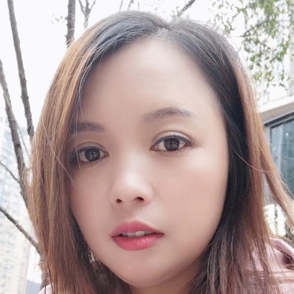 落拓浅吻飞机的照片