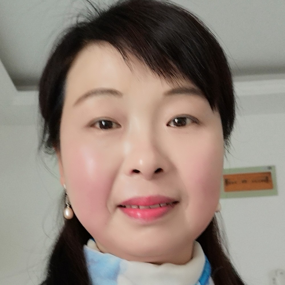眼睛那阔达的照片