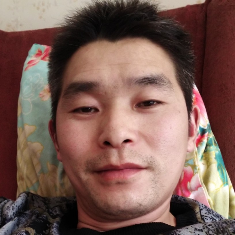 隐忍踢酸奶的照片