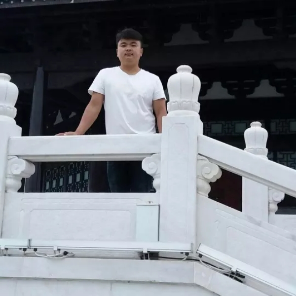 漠然請余溫的照片