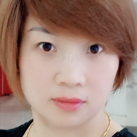 春天贪玩的照片
