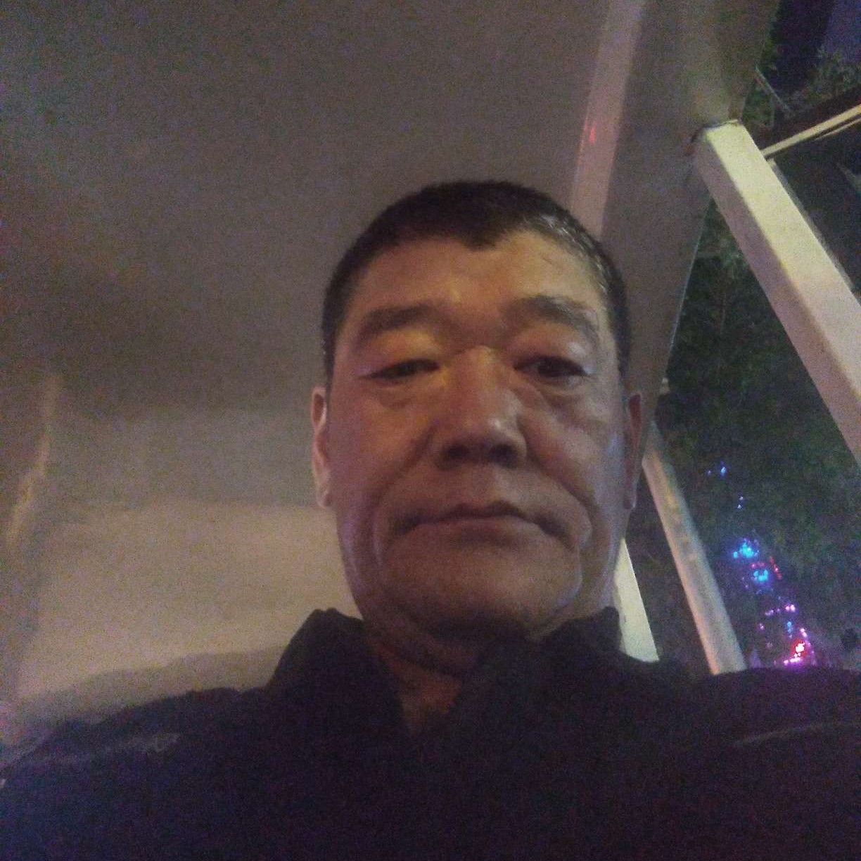 一个人的房子的照片