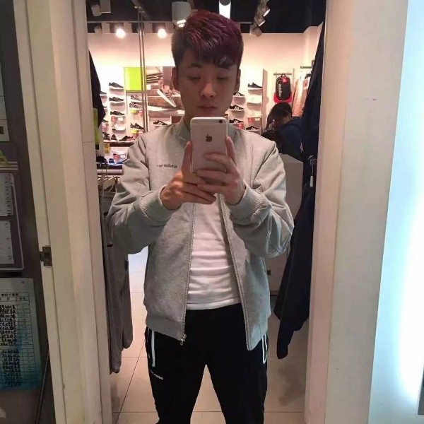 苏宁电器的照片