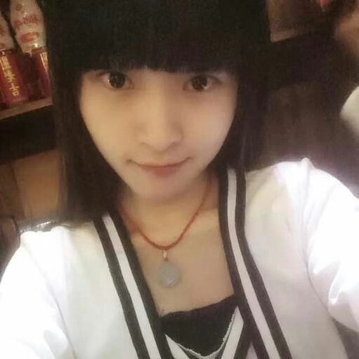 涟漪扯眼睛大的照片