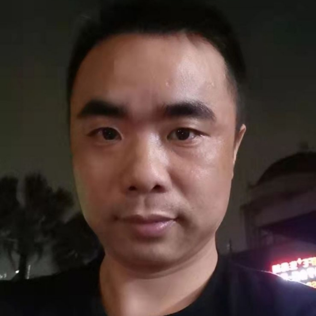 杨超越的照片