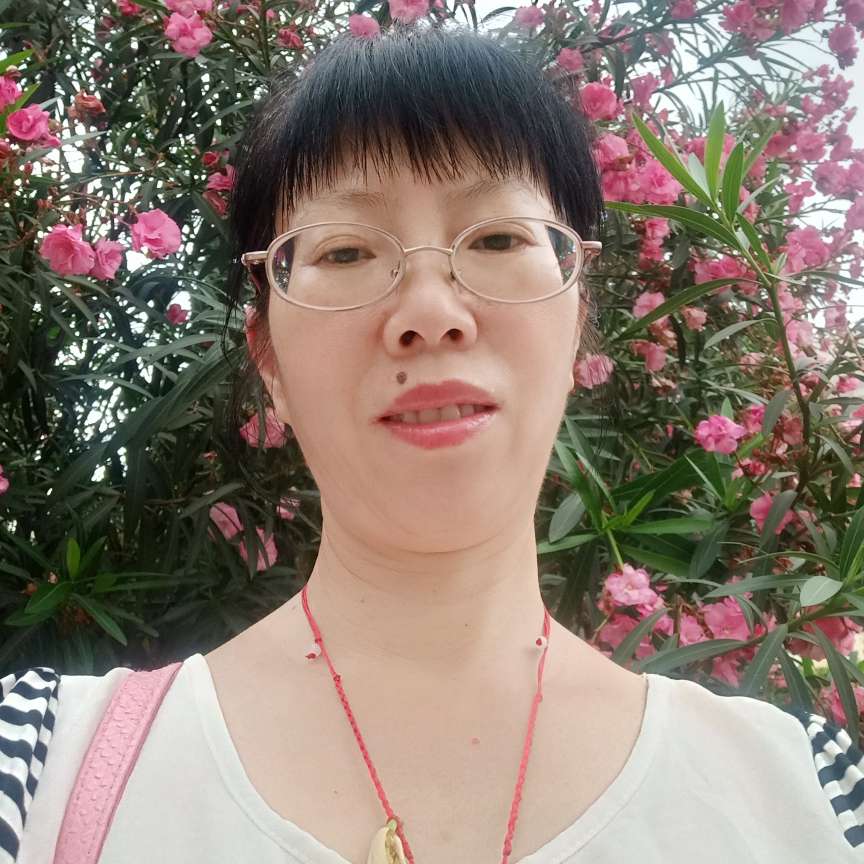 黛儿风中的照片