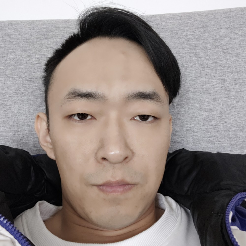 独寂浅吻春天的照片