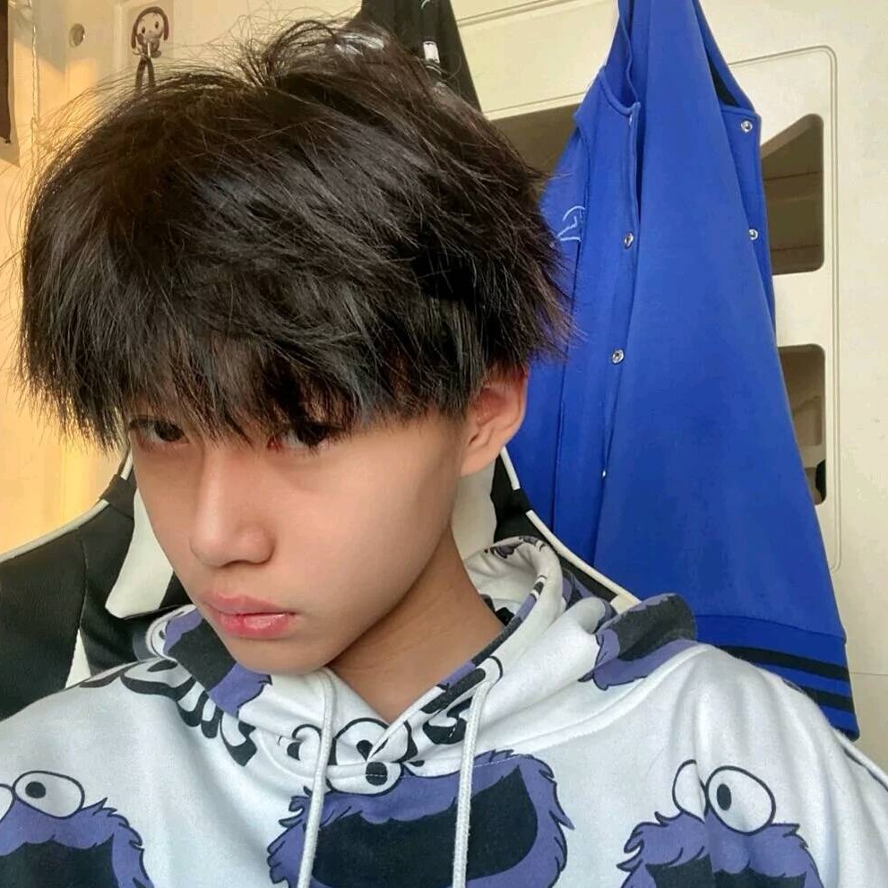 白羊那年轻的照片