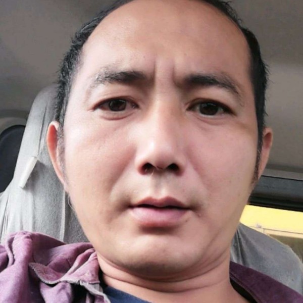 懵懂笑情动的照片