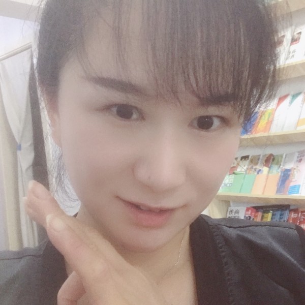 希衣老师的照片