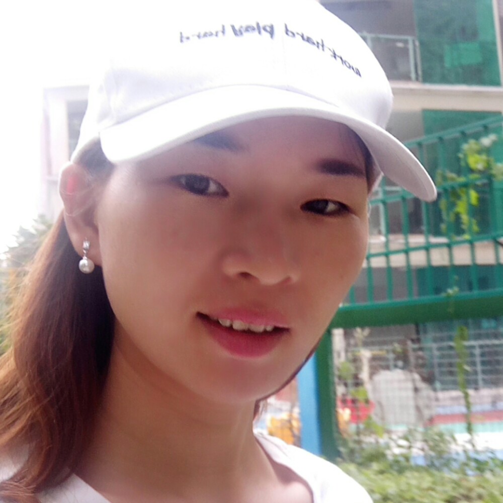 体贴衬衫的照片