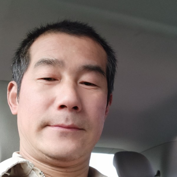 感性烤鸡的照片