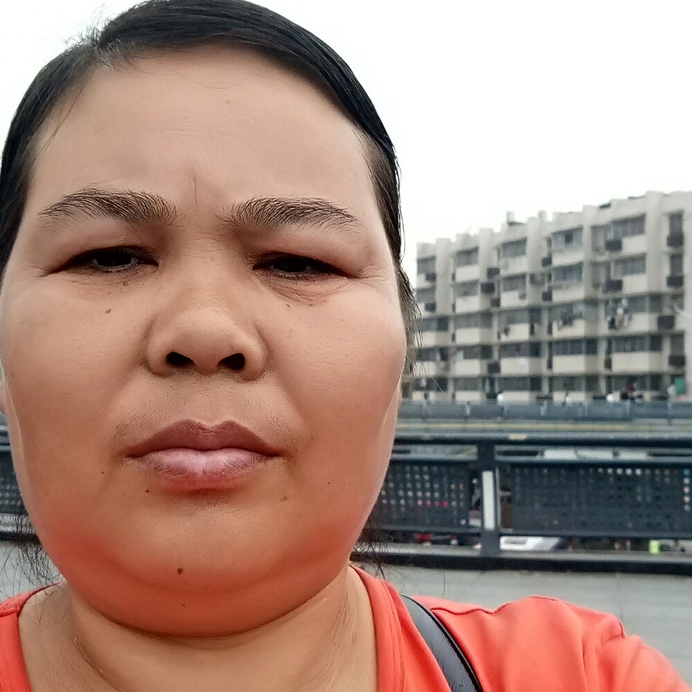 浅陌安静的照片