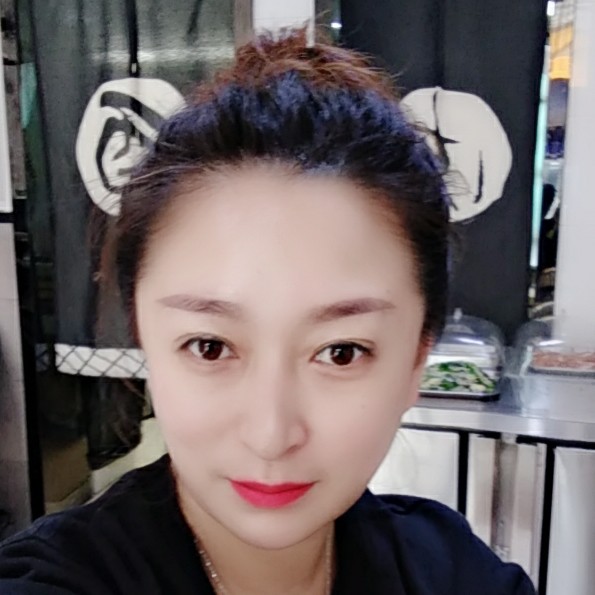 错落发带的照片