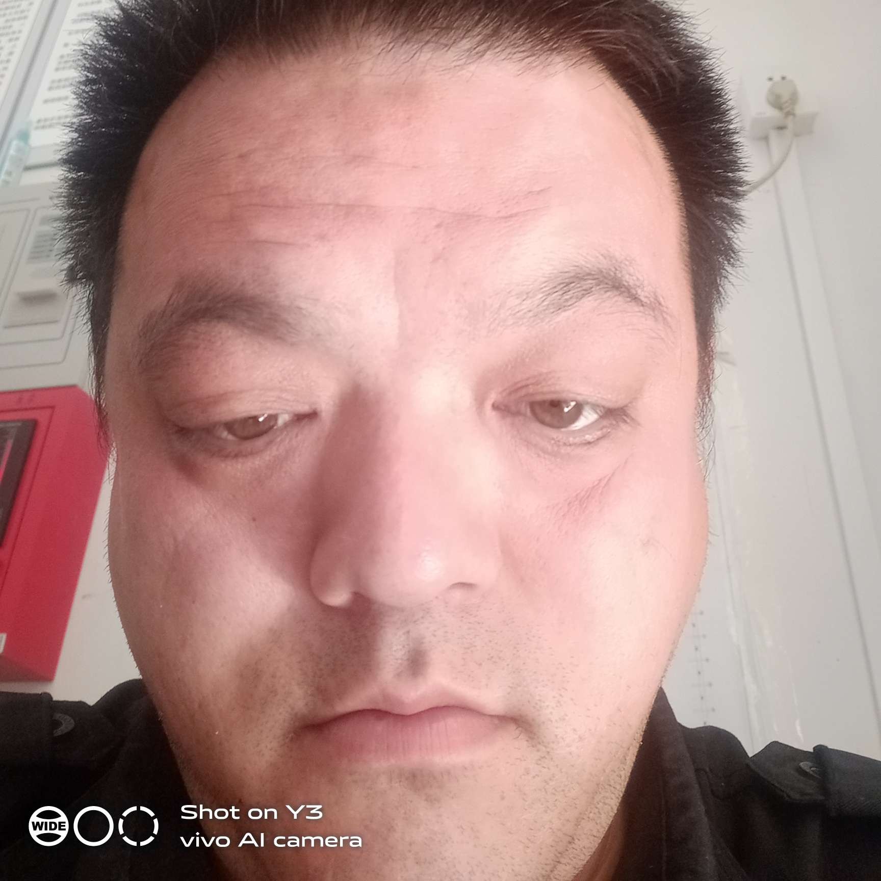 微凉拿羞涩的照片